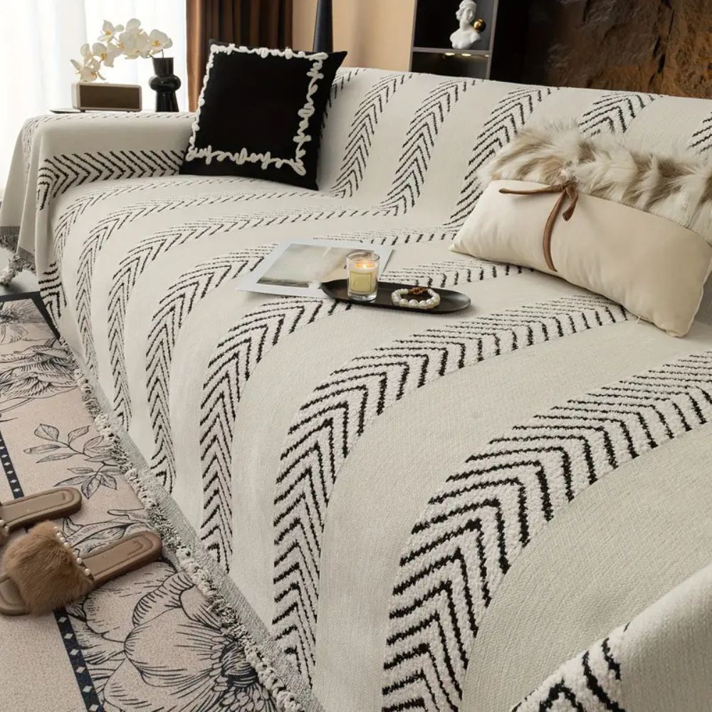 GeoWebart: Copertura per divano in design Chevron in microfibra traspirante con motivo geometrico – per divano e soggiorno