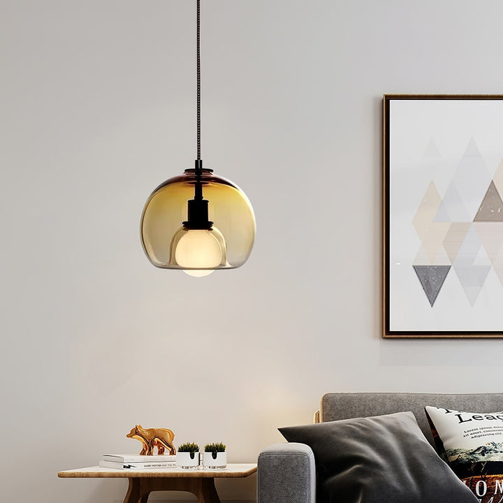 Glasera: Lampada a sospensione in vetro e metallo con design minimalista – per ambienti moderni