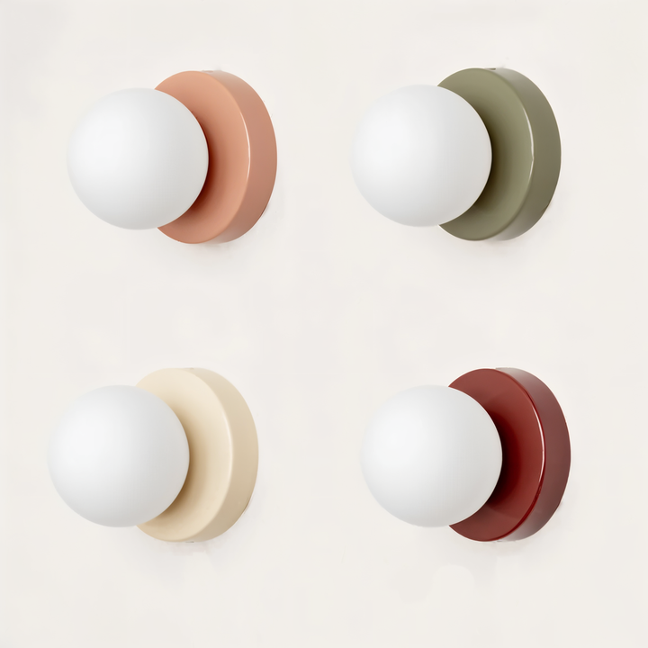 GlowSphere: Elegante lampada da parete LED in vetro bianco – Luce stilosa per soggiorno e camera da letto