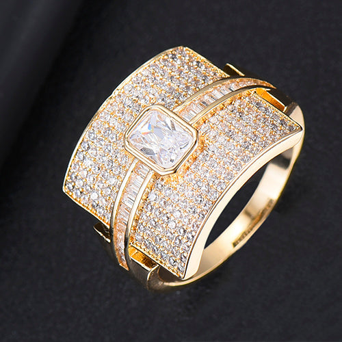 Anello impilabile per donne | Design di lusso | Zircone cubico | Anello di fidanzamento e statement