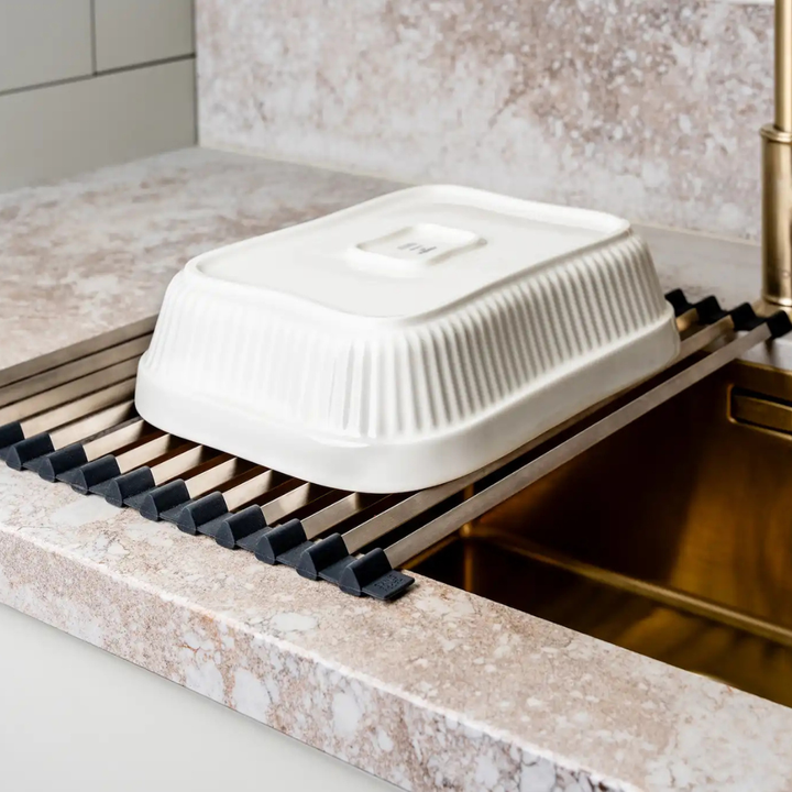 Stendibiancheria sostenibile – organizzatore ecologico per il lavello