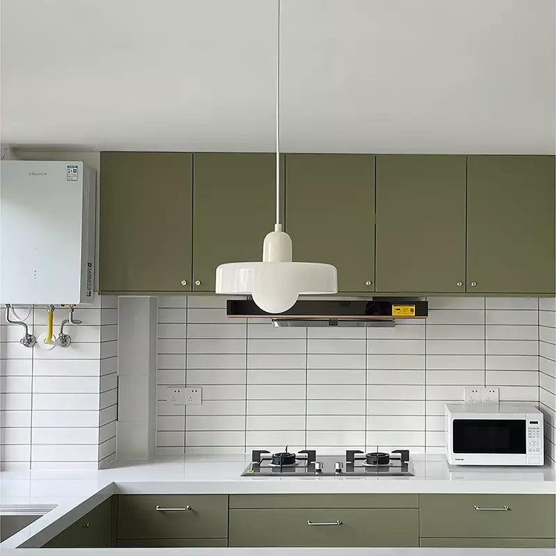 HaloLicht: Lampada a sospensione in vetro in stile Art Déco per ambienti eleganti