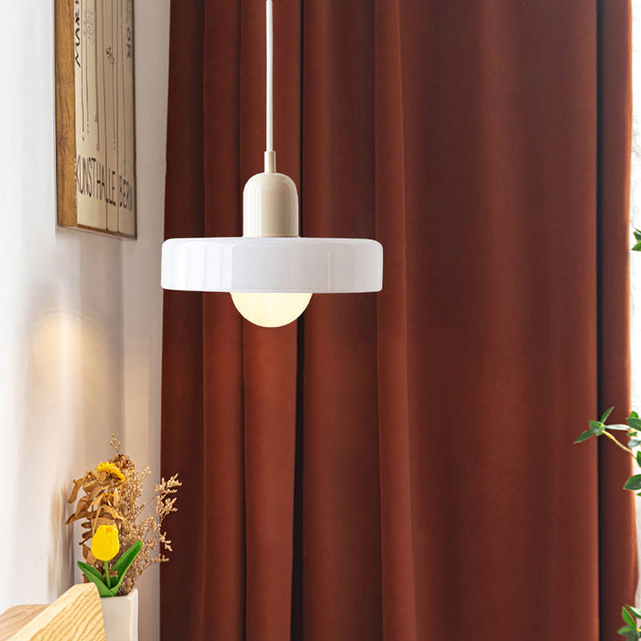 HaloLicht: Lampada a sospensione in vetro in stile Art Déco per ambienti eleganti