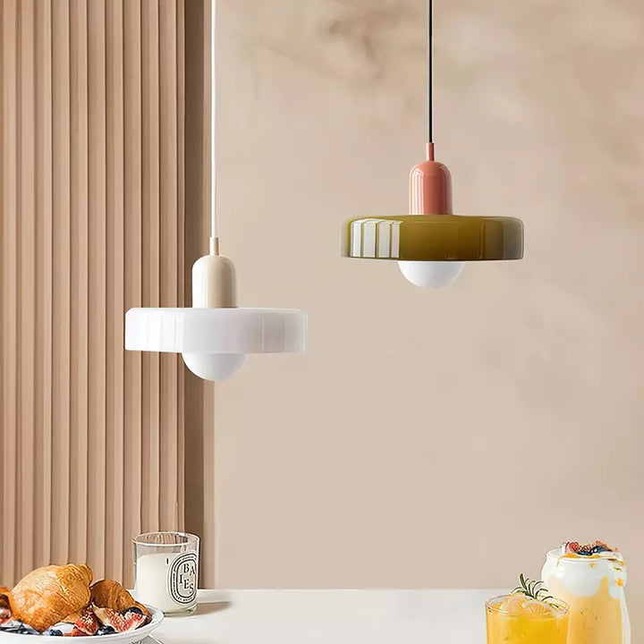 HaloLicht: Lampada a sospensione in vetro in stile Art Déco per ambienti eleganti