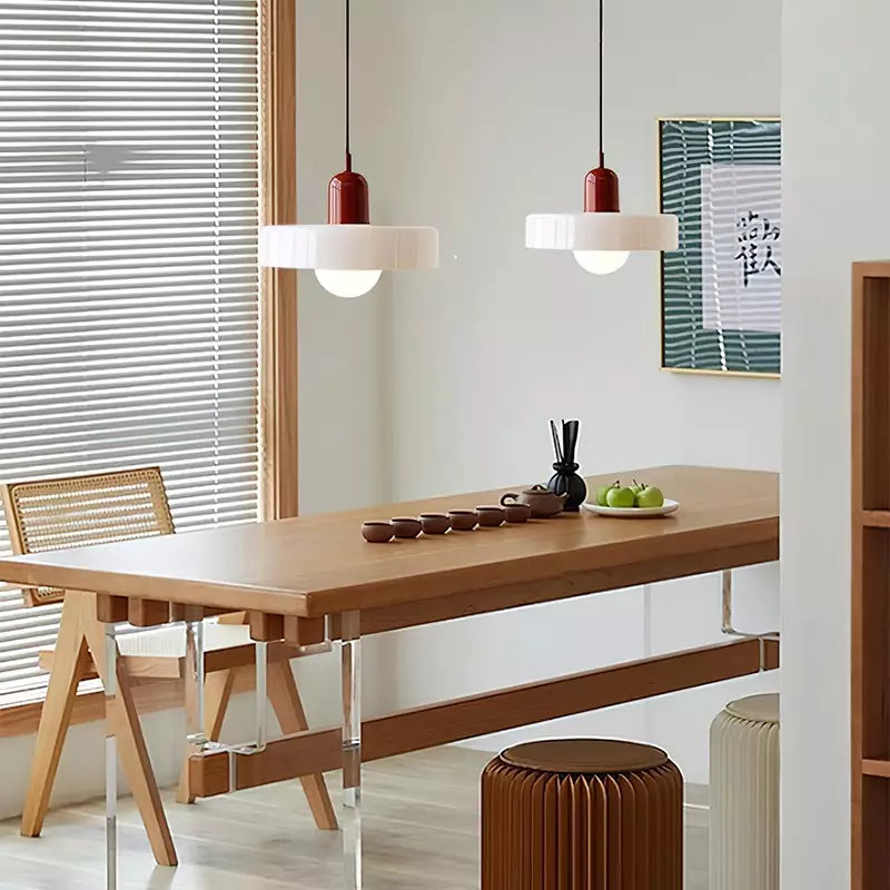 HaloLicht: Lampada a sospensione in vetro in stile Art Déco per ambienti eleganti