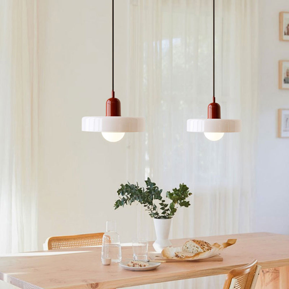 HaloLicht: Lampada a sospensione in vetro in stile Art Déco per ambienti eleganti