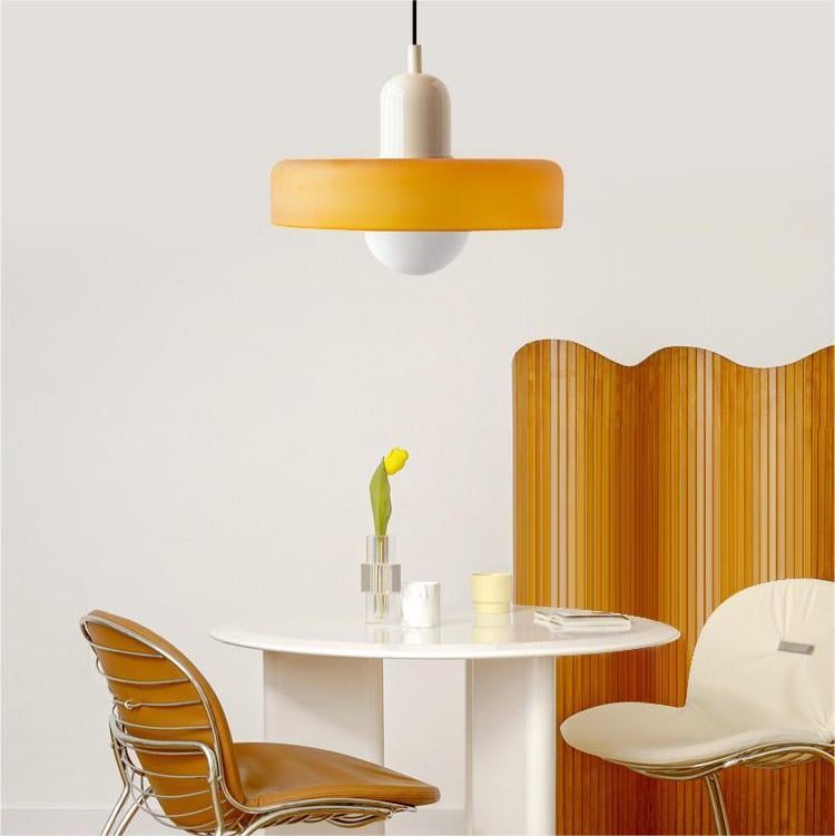 HaloLicht: Lampada a sospensione in vetro in stile Art Déco per ambienti eleganti