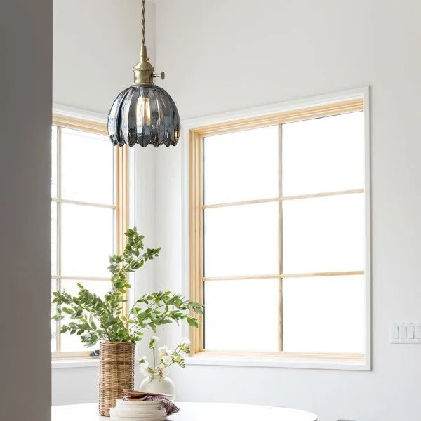 HanaLicht: Lampada a sospensione in vetro giapponese dal design floreale retrò – Elegante lampada a sospensione