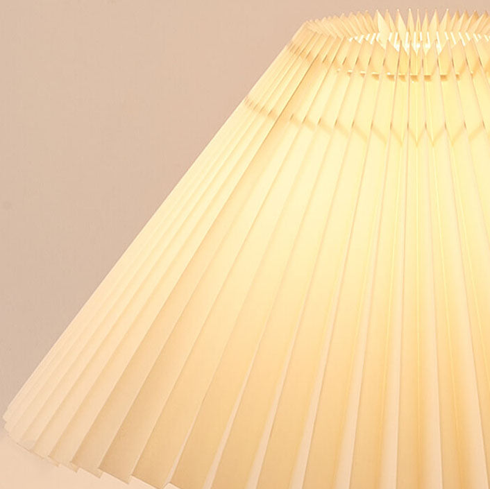 HikariHolz: Lampada da tavolo LED minimalista con base in legno e paralume in tessuto – ideale per comodini e angoli lettura