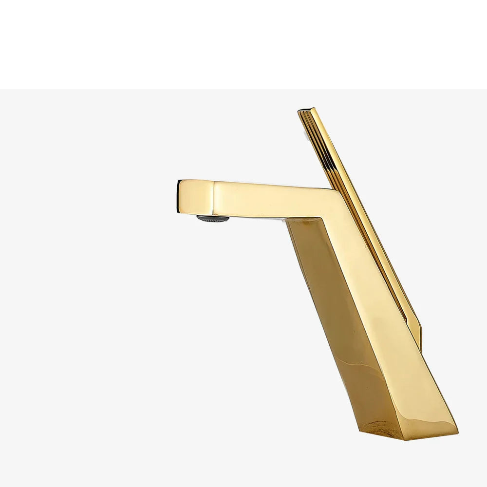HydraForm: Rubinetto monocomando in metallo per lavabo – Design moderno per bagni eleganti