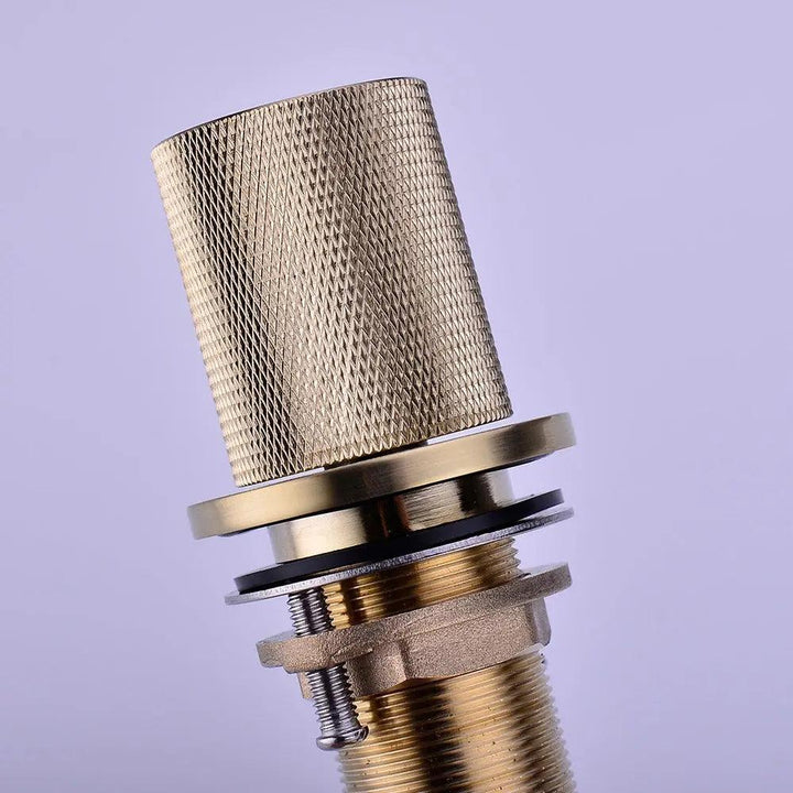 HydraPure: Miscelatore da Parete in Acciaio Inossidabile Cromo – Design Moderno per Bagni Eleganti