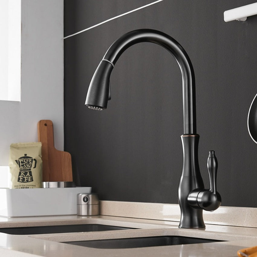 HydroVista: Rubinetto estraibile flessibile per cucina – con beccuccio girevole e design moderno