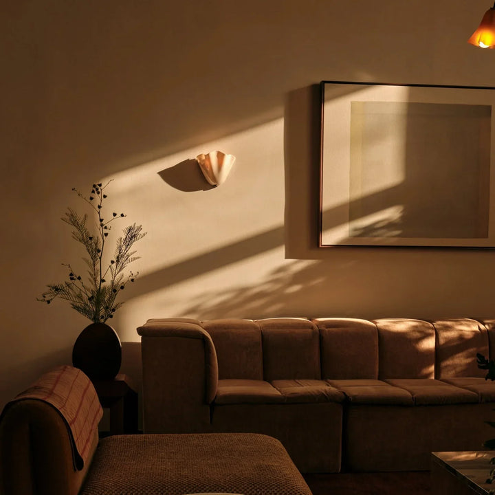 Lampada da parete LED a forma di conchiglia ispirata all&