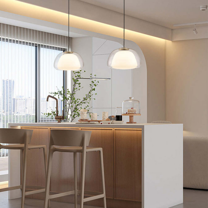 Jellura: Lampada a sospensione in vetro bianco con diffusore in forma di jelly moderna – per un&