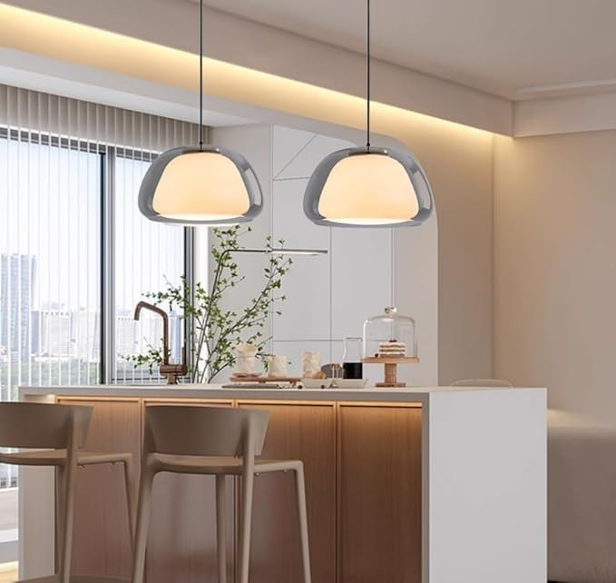 Jellura: Lampada a sospensione in vetro bianco con diffusore in forma di jelly moderna – per un&