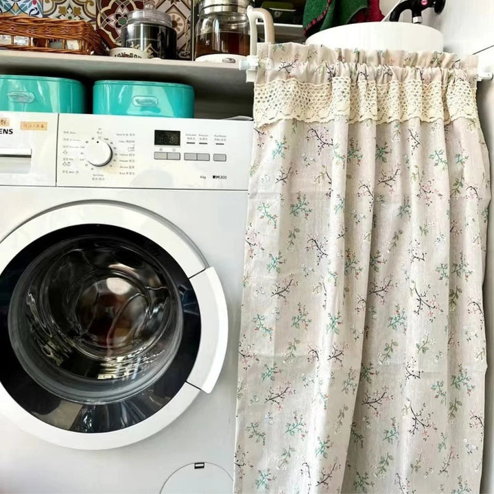 Kabinettsgnade: Tendaggi con motivo floreale – eleganti tendine per finestre di cucina e decorazioni da caffè
