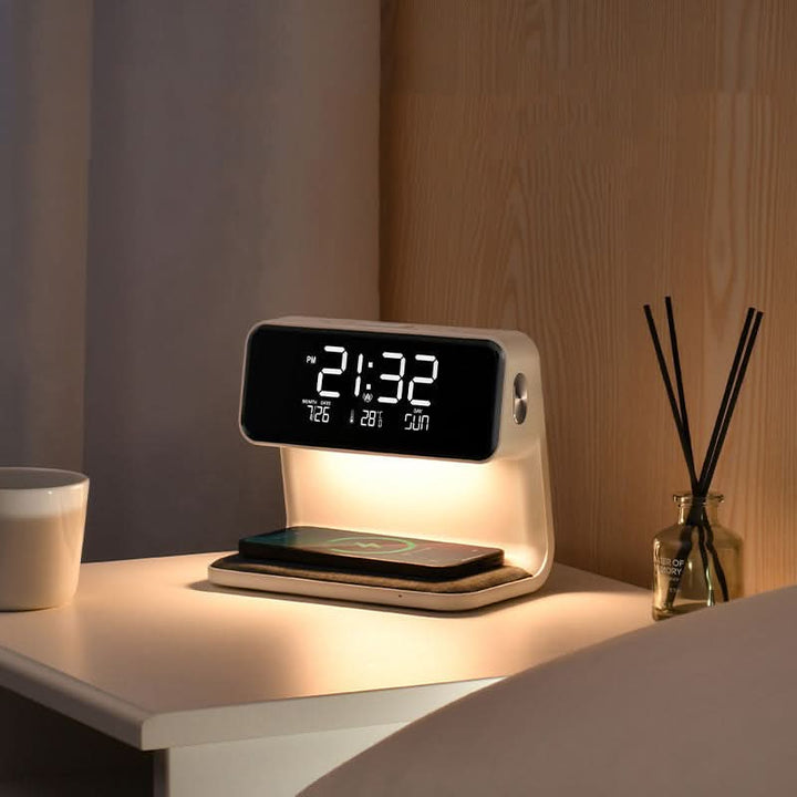 KlarBlick: Orologio da scrivania moderno con luce LED dimmerabile e stazione di ricarica induttiva – per home office e comodino