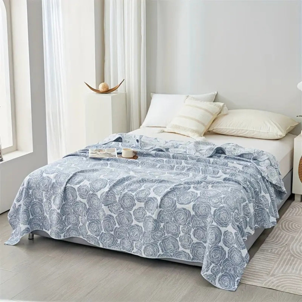 Köderflüstern: Elegante coperta in cotone con jacquard a rose e struttura leggera – per divano e camera da letto