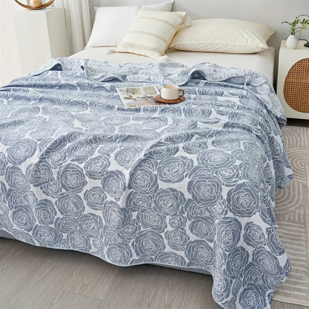 Köderflüstern: Elegante coperta in cotone con jacquard a rose e struttura leggera – per divano e camera da letto