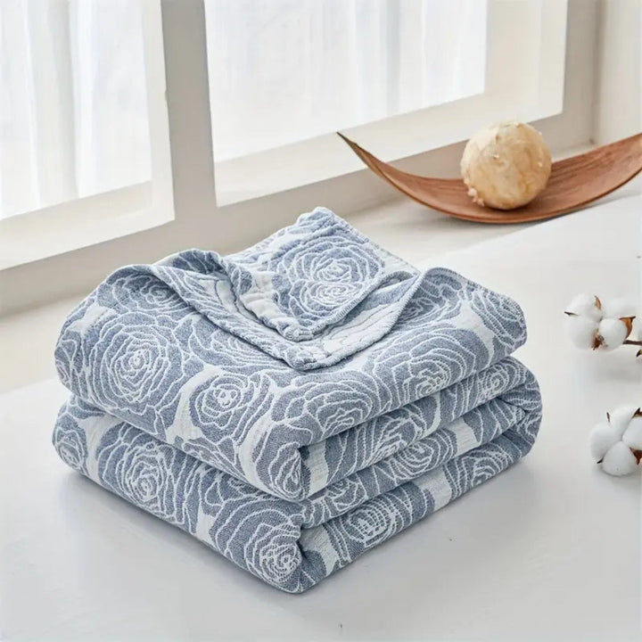 Köderflüstern: Elegante coperta in cotone con jacquard a rose e struttura leggera – per divano e camera da letto
