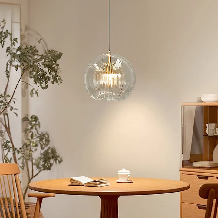 KristallKugel: Lampada a sospensione in vetro moderno a forma di sfera – decorativa e senza tempo per ambienti abitativi e camere da letto