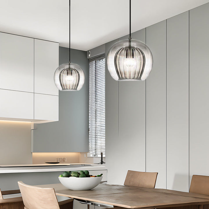 KristallKugel: Lampada a sospensione in vetro moderno a forma di sfera – decorativa e senza tempo per ambienti abitativi e camere da letto