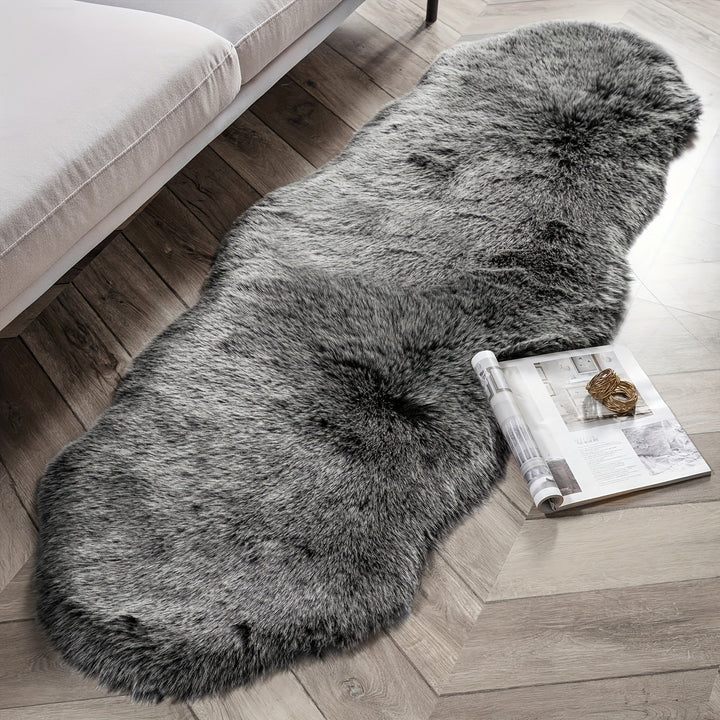 KuschelFell: Tappeto poligonale in pelliccia sintetica con superficie morbida – per terrazza e picnic