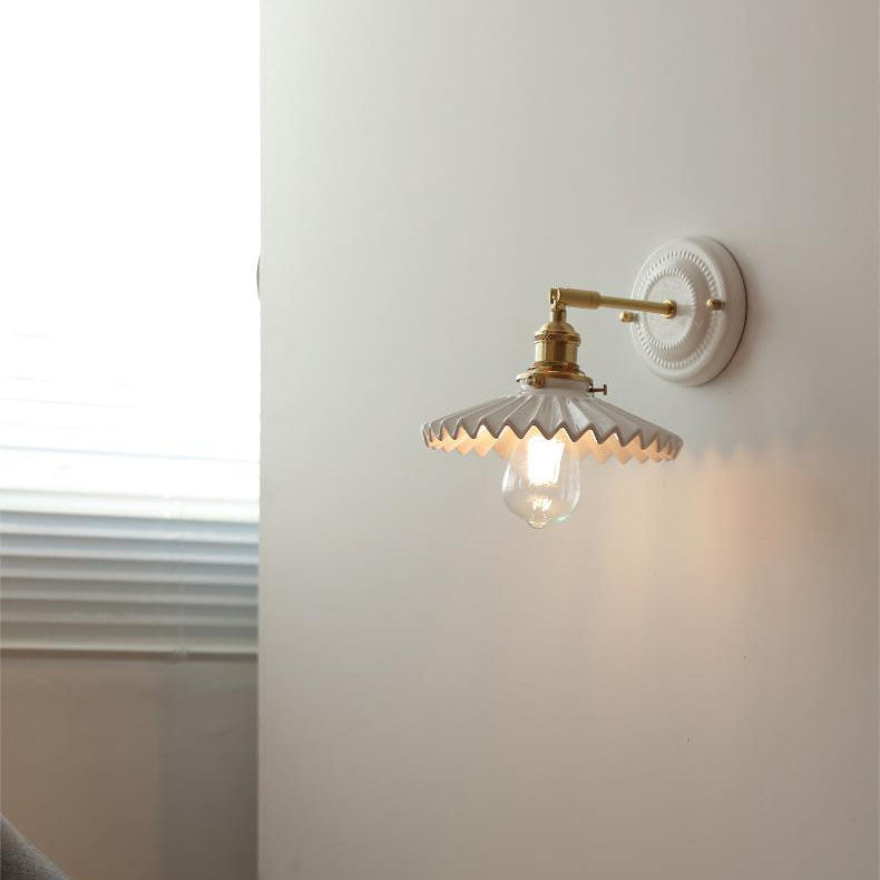 KyoLicht: Applique Vintage in Ceramica e Ottone dal Design Giapponese – per Camera da Letto e Soggiorno