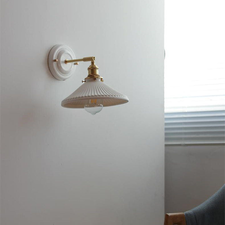 KyoLicht: Applique Vintage in Ceramica e Ottone dal Design Giapponese – per Camera da Letto e Soggiorno