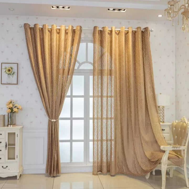 LabyrinthEleganz: Tendaggi ricamati con motivo geometrico – traslucidi e decorativi per soggiorno e camera da letto