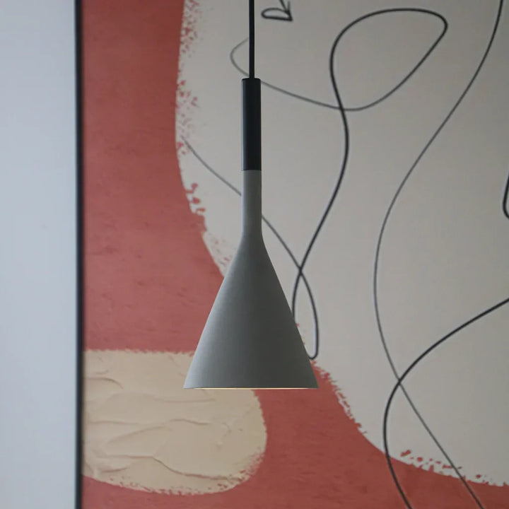LavalIndustrie: Lampada a sospensione in cemento dal design industriale moderno con accenti metallici – per sala da pranzo e soggiorno