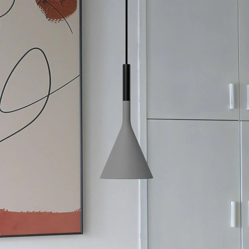 LavalIndustrie: Lampada a sospensione in cemento dal design industriale moderno con accenti metallici – per sala da pranzo e soggiorno