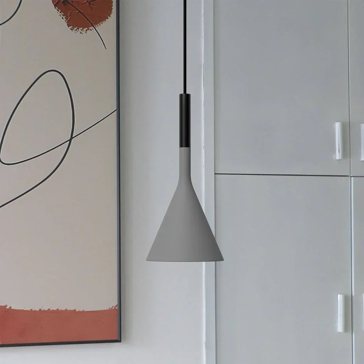 LavalIndustrie: Lampada a sospensione in cemento dal design industriale moderno con accenti metallici – per sala da pranzo e soggiorno