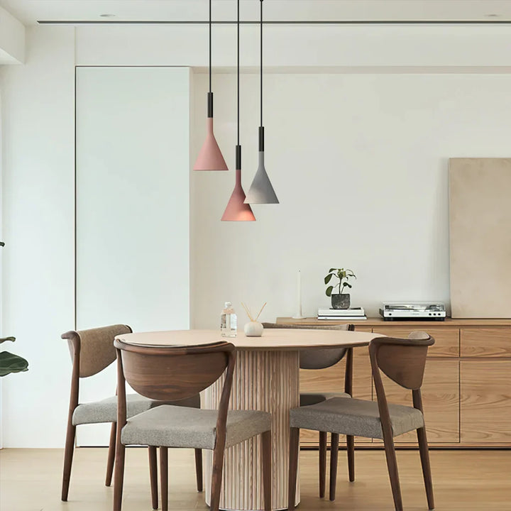 LavalIndustrie: Lampada a sospensione in cemento dal design industriale moderno con accenti metallici – per sala da pranzo e soggiorno
