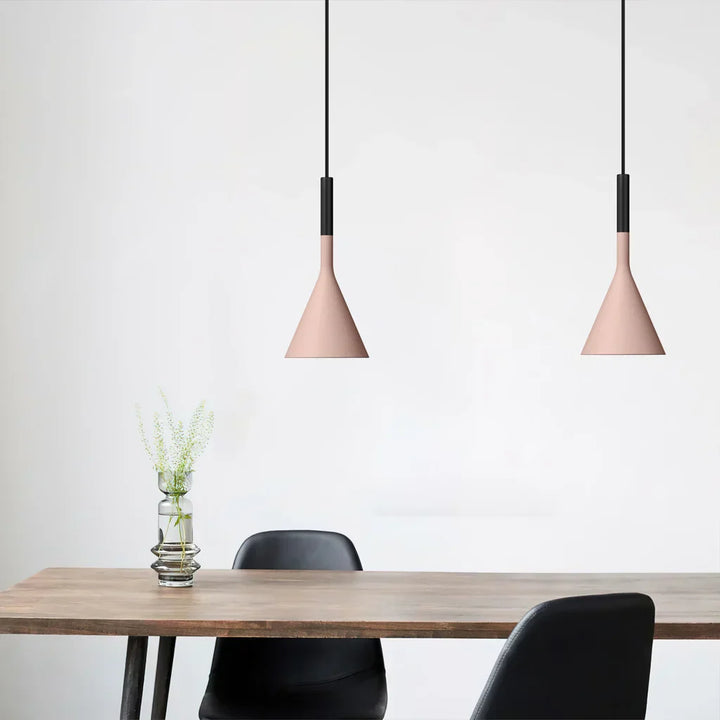 LavalIndustrie: Lampada a sospensione in cemento dal design industriale moderno con accenti metallici – per sala da pranzo e soggiorno