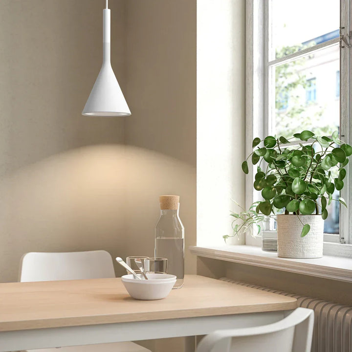 LavalIndustrie: Lampada a sospensione in cemento dal design industriale moderno con accenti metallici – per sala da pranzo e soggiorno