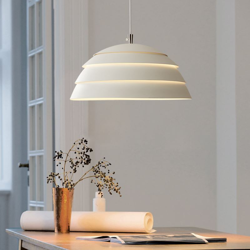 NordDome: Lampada a sospensione moderna in stile nordico con cupola in alluminio e LED – per ristoranti e cucine abitative