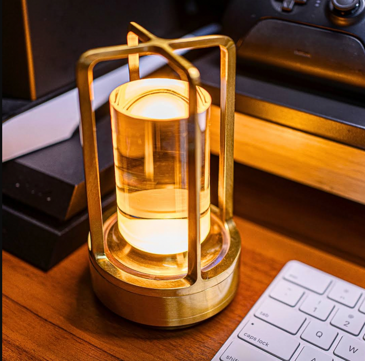 LichtEleganz: Lampada da Tavolo LED Senza Fili – Dimmerabile, Ricaricabile &amp; Design Elegante