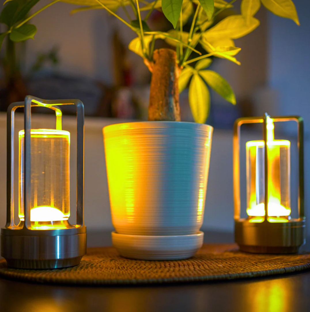 LichtEleganz: Lampada da Tavolo LED Senza Fili – Dimmerabile, Ricaricabile &amp; Design Elegante