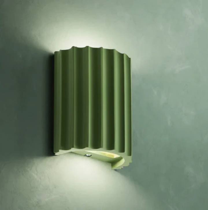 LichtKunst: Applique moderna in resina – Lampada di design LED elegante per soggiorno e camera da letto