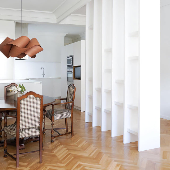 LignoLink: Lampada a sospensione moderna in legno con venature naturali – per sala da pranzo e cucina