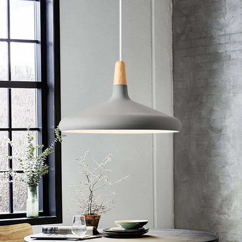 LineaMacaron: Lampada a sospensione creativa in legno moderna – decorativa ed efficiente per sala da pranzo e cucina