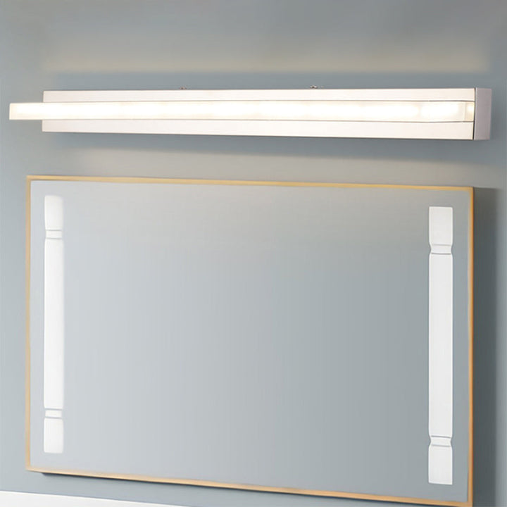 Liora Applique LED con Frontale a Specchio Rettangolare – Luce Moderna per Camera da Letto e Bagno