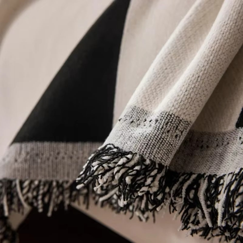 LioraWeave: Copertura per divano in design Boho-Jacquard in lussuosa chenille con accento di frange – per divano e soggiorno