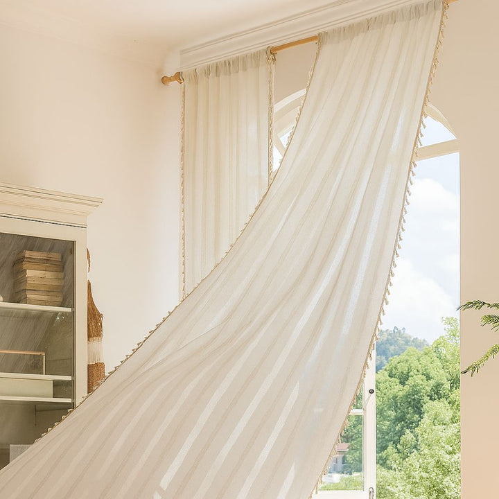 LuftigerCharme: tende semi-trasparenti in stile rigato con frange – decorative e facili da curare per gli ambienti abitativi