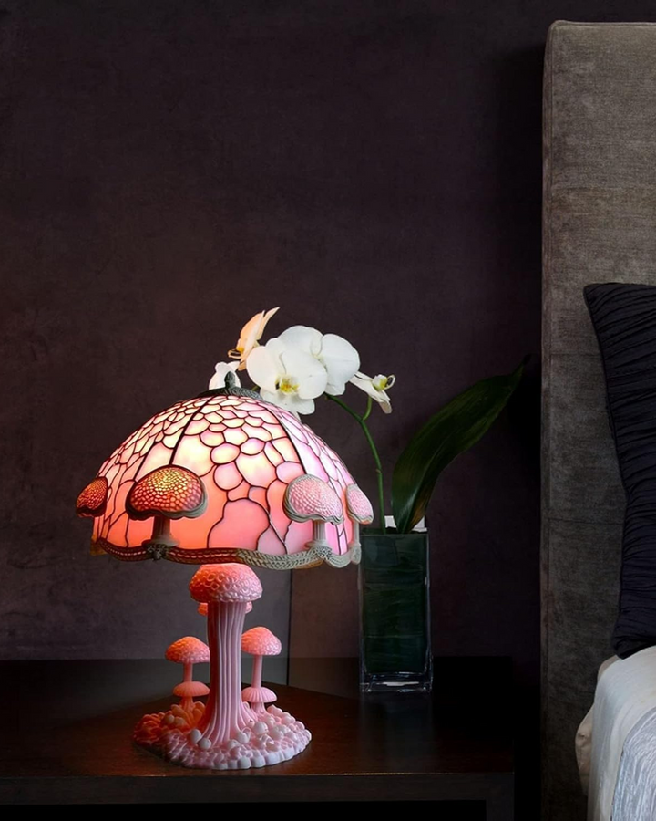 LumaPilz: Lampada da tavolo di design in resina con forma di fungo e illuminazione ambientale – per soggiorno e camera da letto