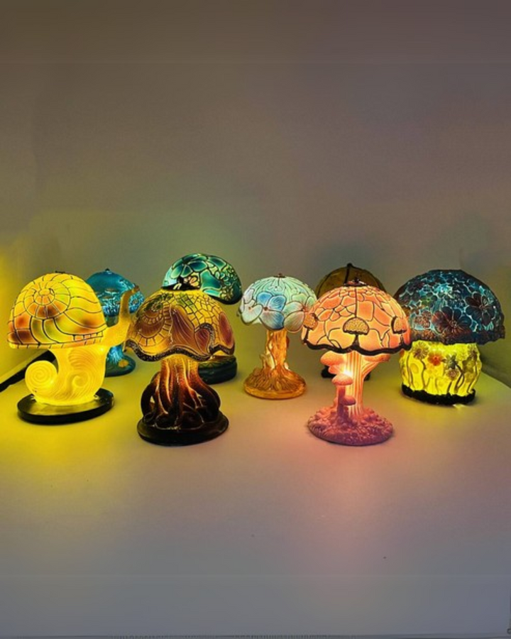 LumaPilz: Lampada da tavolo di design in resina con forma di fungo e illuminazione ambientale – per soggiorno e camera da letto
