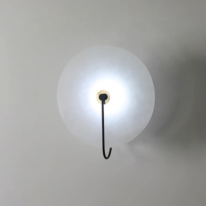 LumiAlba: Applique in Alabastro – Luce elegante per ambienti stilosi