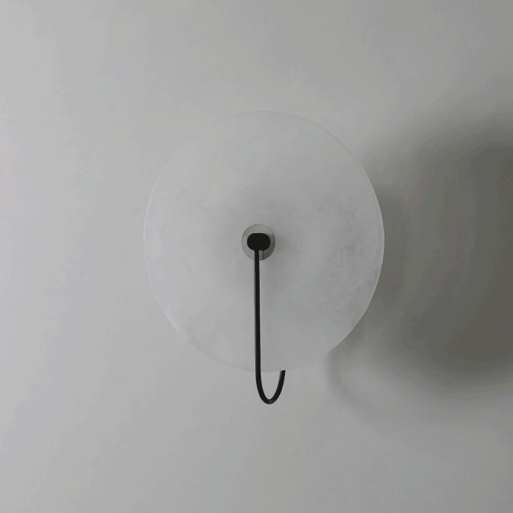 LumiAlba: Applique in Alabastro – Luce elegante per ambienti stilosi