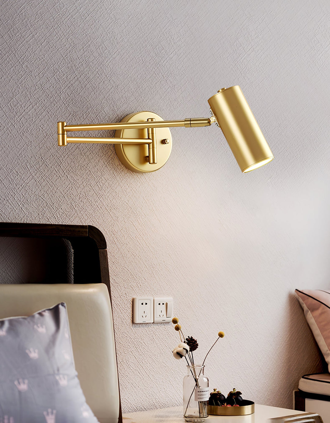 LumiArm: Applique LED orientabile – Lampada da lettura moderna in design minimalista